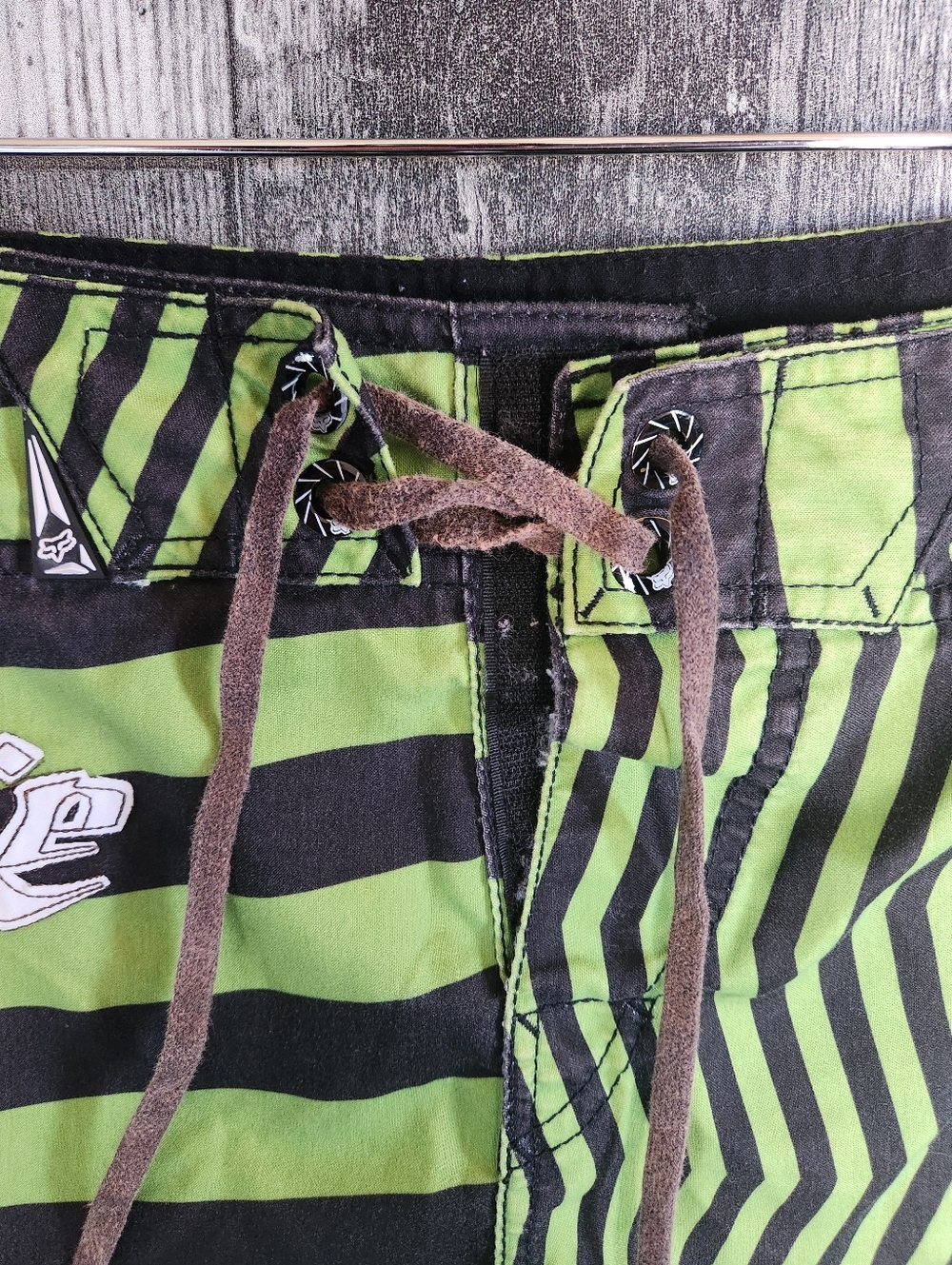 Fox Racing Board Shorts Summer Green Black Size 30 - Picture 4 of 7